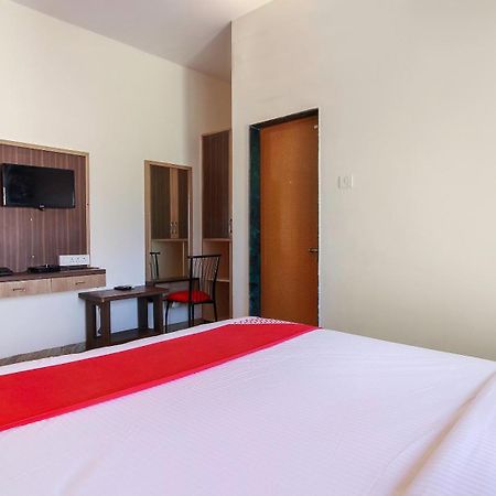 Oyo Hotel Kandil Jogeshwari Экстерьер фото